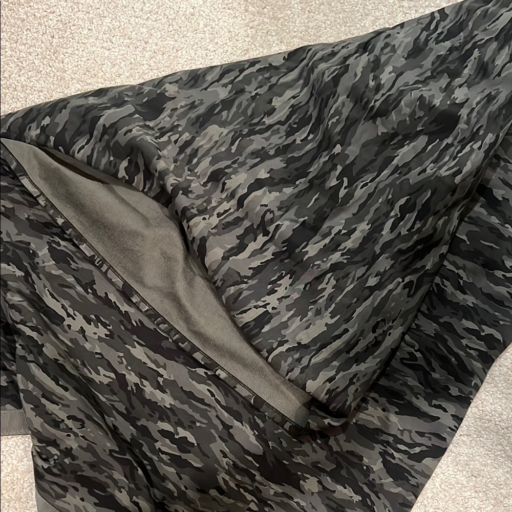 Lululemon Athletica Urban Camouflage Scarf Black Gray